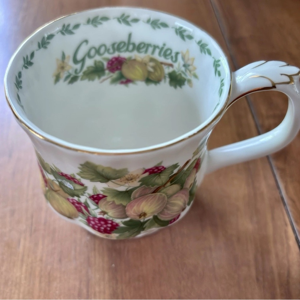 Royal Albert Bone China Gooseberries Teacup Only Gold Trim Rare